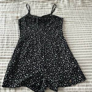 Women’s Superdry Black Floral Rimper sz Small